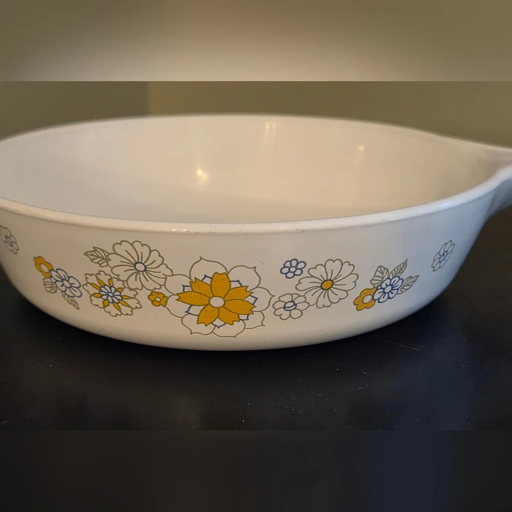 HTF Corning Ware Small Skillet Floral Bouquet P-83-B 6.5